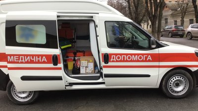 Ізяславська лікарня придбала санітарний автомобіль за бюджетні кошти