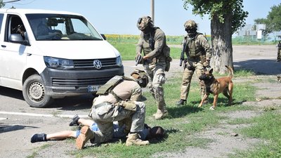 Знешкодили "терористів" та диверсійну групу: як минули навчання прикордонників на Одещині