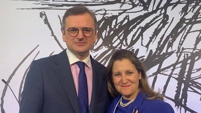 Кулеба зустрівся з віцепрем'єркою Канади Христею Фріланд. Говорили про використання заморожених активів РФ