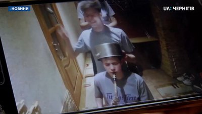 KoronaDanceBatle: у Корюківці влаштували танцювальний батл, сім’ями знімають кліпи KoronaDanceBatle: у Корюківці влаштували танцювальний батл, сім’ями знімають кліпи