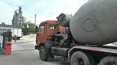 Франківське підприємство просить дозволу їздити бетоновозам мостом на Пасічну: що вирішила комісія Франківське підприємство просить дозволу їздити бетоновозам мостом на Пасічну: що вирішила комісія