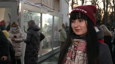 Олів'є та кутя: у Рівному за склом демонструють традиційне і радянське свята Олів'є та кутя: у Рівному за склом демонструють традиційне і радянське свята