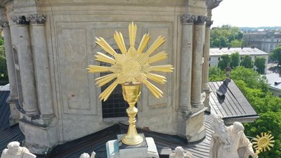 У Львові відреставрували скульптури Домініканського собору