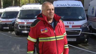 "Маємо від 700 до 900 викликів на добу". Інтерв'ю з керівником Волинського центру екстреної допомоги