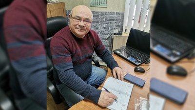 Електромонтер, інженер, педагог, тренер: чотирьох жителів Чернігівщини відзначили державними нагородами України Електромонтер, інженер, педагог, тренер: чотирьох жителів Чернігівщини відзначили державними нагородами України
