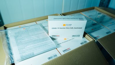 На Одещину прибула китайська вакцина CoronaVac: кому робитимуть щеплення На Одещину прибула китайська вакцина CoronaVac: кому робитимуть щеплення