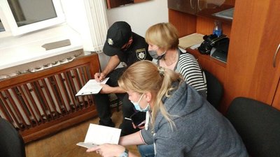 Голова не з'явилася на засідання миколаївської ТВК