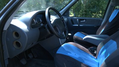 Допомагають зі США і Європи. Косівські волонтери відправили на фронт понад два десятки авто Допомагають зі США і Європи. Косівські волонтери відправили на фронт понад два десятки авто