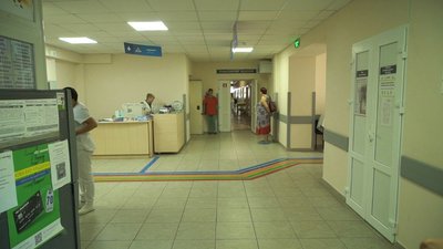 Одного відпустили додому, двоє в лікарні. Медики розповіли про стан поранених під час стрілянини в Кропивницькому