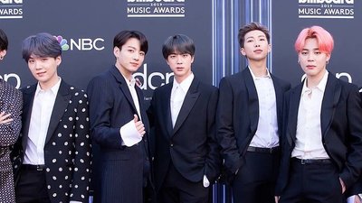 Троє учасників k-pop гурту BTS заразилися коронавірусом
