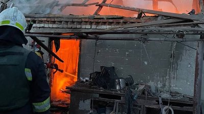 Рятувальник, пожежа