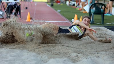 Ірина Будзинська під час змагання зі стрибків у довжину в Чехії