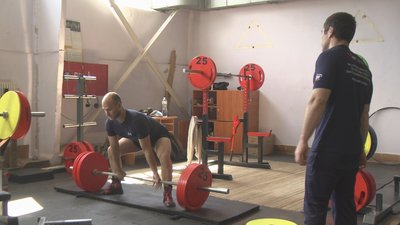 Вінницький пауерліфтер готується до чемпіонату Європи