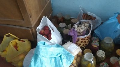 На Хмельниччині громада збирає допомогу переселенцям з Херсона та ЗСУ