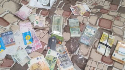 Двоє львів’ян погрожували вбивством консулу Польщі у Львові Двоє львів’ян погрожували вбивством консулу Польщі у Львові