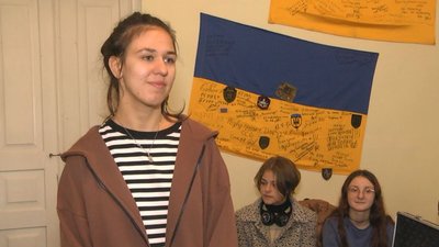 На Волині діти-волонтери зібрали 400 тисяч гривень на антидрон-рушницю На Волині діти-волонтери зібрали 400 тисяч гривень на антидрон-рушницю
