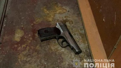 Розбої, рекет, збут наркотиків: на Дніпропетровщині затримали вісім учасників банди Розбої, рекет, збут наркотиків: на Дніпропетровщині затримали вісім учасників банди
