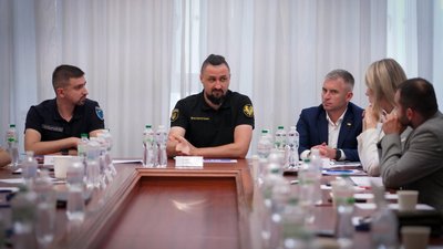 Міністр з питань стратегічних галузей промисловості України Олександр Камишін на зустрічі