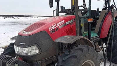 Пошкоджений трактор на Харківщині