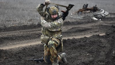 На фронті відбулось 82 бойових зіткнення, армія РФ здійснила 9 ракетних та 100 авіаційних ударів — Генштаб
