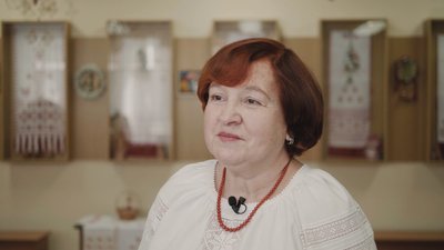 Майстриня розповіла про вишиванки Сумщини Майстриня розповіла про вишиванки Сумщини