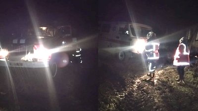 "Швидкі" застрягають у багнюці. Де, коли і чому – пояснили в Службі порятунку Рівненщини