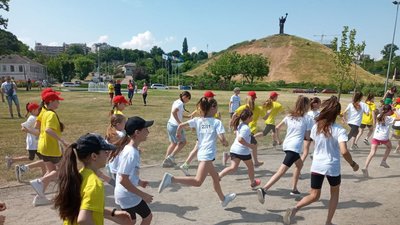 "Приклад єднання та спільної підтримки": у Черкасах влаштували Олімпійський день "Приклад єднання та спільної підтримки": у Черкасах влаштували Олімпійський день
