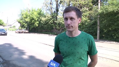 У Житомирі на вулиці Бориса Тена латали ями вздовж трамвайних колій У Житомирі на вулиці Бориса Тена латали ями вздовж трамвайних колій