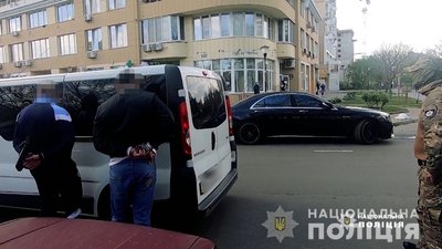 Вимагали $400 тисяч: в Одесі затримали підозрюваних у викраденні людини Вимагали $400 тисяч: в Одесі затримали підозрюваних у викраденні людини