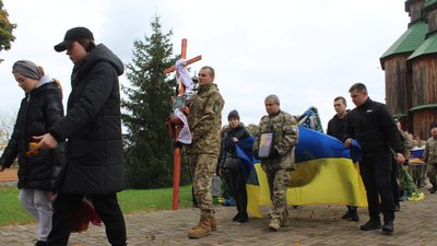 На Сумщині попрощалася з захисником Віталієм Малишем з Пустовійтівки На Сумщині попрощалася з захисником Віталієм Малишем з Пустовійтівки