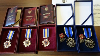 У Виноградові родинам полеглих захисників вручили державні нагороди