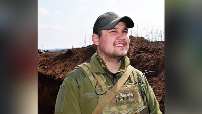 У Вільшанській громаді на Житомирщині відкрили меморіальну дошку військовослужбовцю Дмитру Бортніку У Вільшанській громаді на Житомирщині відкрили меморіальну дошку військовослужбовцю Дмитру Бортніку