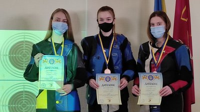 Одеські спортсмени завоювали дві медалі на всеукраїнських змаганнях зі стрільби Одеські спортсмени завоювали дві медалі на всеукраїнських змаганнях зі стрільби