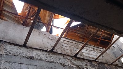 "Цей дитсадочок — біль для нас усіх": у Старому Салтові розбирають завали й шукають гроші на відновлення