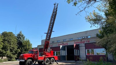 На Миколаївщині чоловік 30 років працює керманичем пожежного авто На Миколаївщині чоловік 30 років працює керманичем пожежного авто
