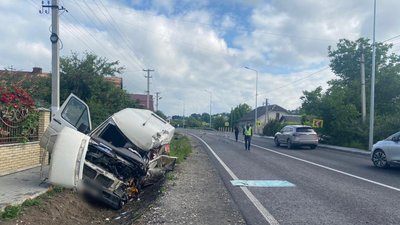 На автодорозі Доманове-Тереблече на Тернопільщині через аварію ускладнено рух
