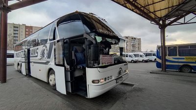 З Луцької автостанції курсує на пів сотні рейсів менше. У яких напрямках З Луцької автостанції курсує на пів сотні рейсів менше. У яких напрямках