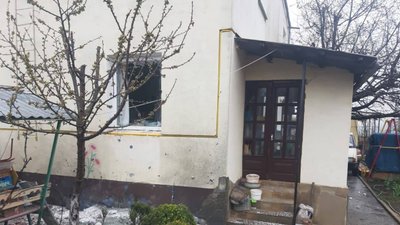 Армія РФ обстріляла Бабаї на Харківщині: одна людина загинула, двоє — поранені Армія РФ обстріляла Бабаї на Харківщині: одна людина загинула, двоє — поранені