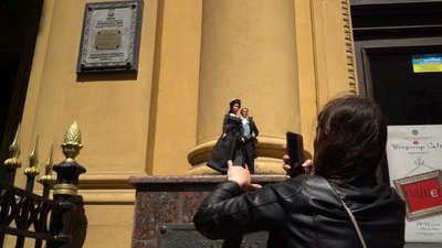 "Етно Барбі". Як харків'янка презентує українську культуру серед лялькарів світу