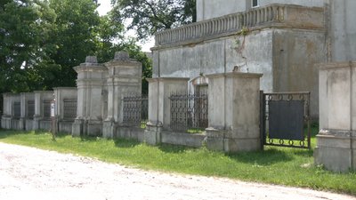 Жителі села Михальче, що на Івано-Франківщині, дбають про 300-літню церкву Жителі села Михальче, що на Івано-Франківщині, дбають про 300-літню церкву