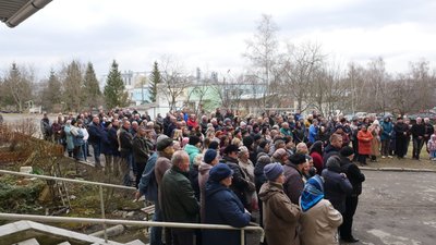 У Збаражі прощаються з загиблим воїном