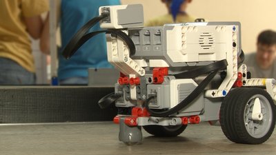 У Черкасах відбулись змагання роботів У Черкасах відбулись змагання роботів