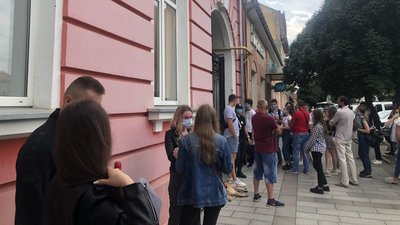 Останнє цьогорічне ЗНО: учасники складають тестування з хімії в Ужгороді