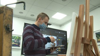 У Черкасах презентували виставку картин Володимира Сінусіка У Черкасах презентували виставку картин Володимира Сінусіка