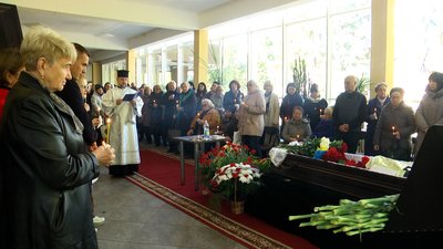 У Житомирі попрощалися з заслуженим діячем мистецтв України, викладачем музичних дисциплін Петром Даценком У Житомирі попрощалися з заслуженим діячем мистецтв України, викладачем музичних дисциплін Петром Даценком