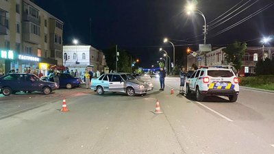 Лікарі розповіли про стан трьох пішоходів, яких збив п’яний водій у Прилуках Лікарі розповіли про стан трьох пішоходів, яких збив п’яний водій у Прилуках