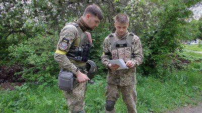 Хлопчик з Сум написав листа з підтримкою українській армії та отримав відповідь Хлопчик з Сум написав листа з підтримкою українській армії та отримав відповідь