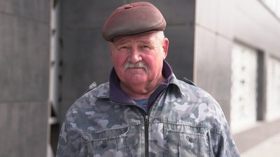 Двірник Сергій Сирота