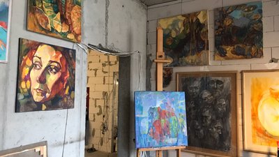В Одесі художники продають картини аби допомогти хворим на COVID-19 В Одесі художники продають картини аби допомогти хворим на COVID-19