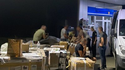 Збитки на понад 14 млн грн: на Закарпатті судитимуть двох митників через незадекларовану техніку Збитки на понад 14 млн грн: на Закарпатті судитимуть двох митників через незадекларовану техніку